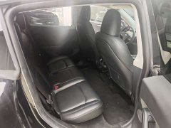 Tesla Model Y rear-wheel drive version - фото 17