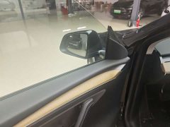 Tesla Model Y rear-wheel drive version - фото 9