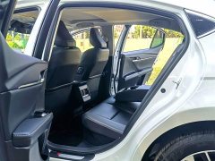 Toyota Camry Hybrid 2.0HSE Sport Lite Edition - фото 10