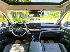 Toyota Camry Hybrid 2.0HSE Sport Lite Edition - фото 8