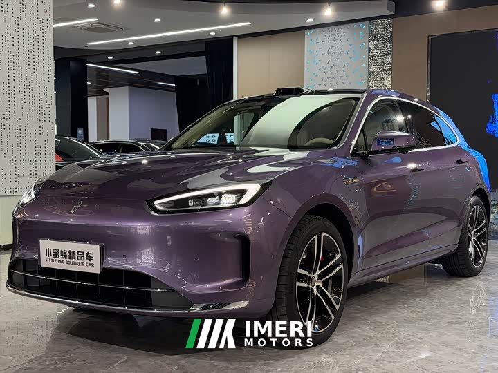 AITO Wenjie M5 extended range Ultra four-wheel drive version - автомобиль из Китая