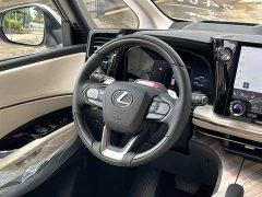 Lexus LM 500h six-seater premium version - фото 10
