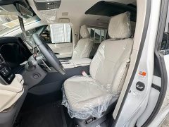 Lexus LM 500h six-seater premium version - фото 12
