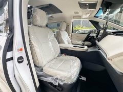 Lexus LM 500h six-seater premium version - фото 13