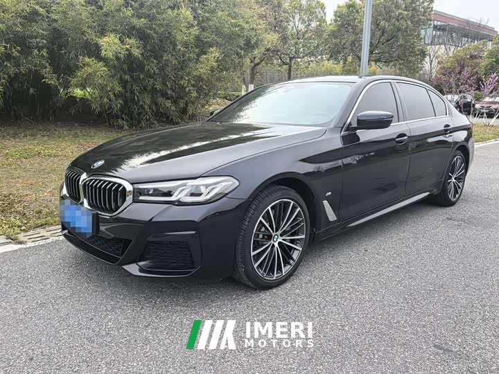 BMW 5 Series facelift 530Li leading M sports package - автомобиль из Китая