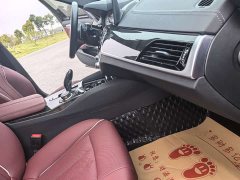 BMW 5 Series facelift 530Li leading M sports package - фото 12