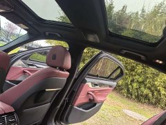 BMW 5 Series facelift 530Li leading M sports package - фото 16