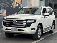 Toyota Land Cruiser (imported) LC300 2023 4.0L Middle East version - фото 2