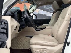 Toyota Land Cruiser (imported) LC300 2023 4.0L Middle East version - фото 6