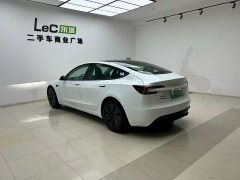 Tesla Model 3 facelift rear-wheel drive version - фото 2