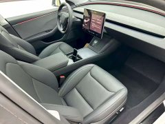 Tesla Model 3 facelift rear-wheel drive version - фото 7