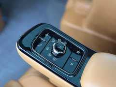 Lynk & Co Weipai Alpine 4WD Alpine 8 - фото 15