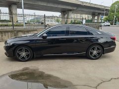 Honda Accord 260TURBO Magic Night Premium Edition - фото 3