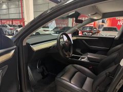 Tesla Model Y rear-wheel drive version - фото 7