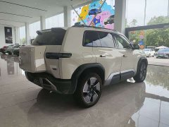 BMW Titanium 3 2025 501KM four-wheel drive Ultra version - фото 5