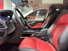 Jaguar F-PACE 2020 2.0T Race Flag Edition - фото 7