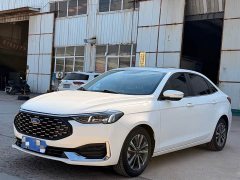 Lexus Escort 2021 1.5L Automatic Glory Edition - фото 1