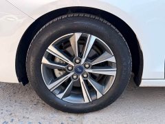 Lexus Escort 2021 1.5L Automatic Glory Edition - фото 9