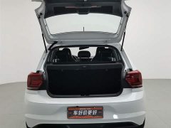 Volkswagen Polo facelift Plus 1.5L automatic indulgence version - фото 16