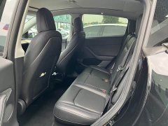 Tesla Model Y rear-wheel drive version - фото 7