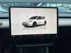 Tesla Model Y rear-wheel drive version - фото 8