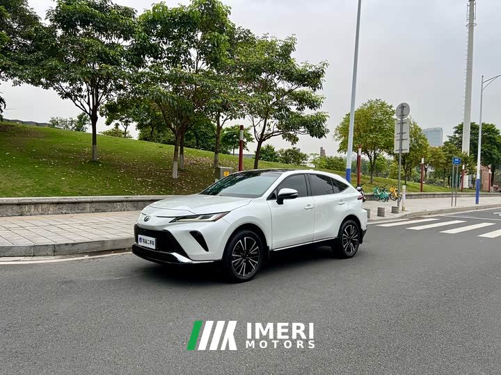 Toyota Vesa 2.0L CVT two-wheel drive premium version - автомобиль из Китая