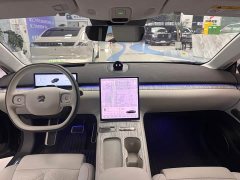 NIO ET7 2024 75kWh Executive Signature Edition - фото 2
