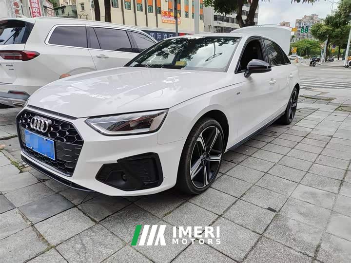Audi A4L 40 TFSI luxury and dynamic - автомобиль из Китая