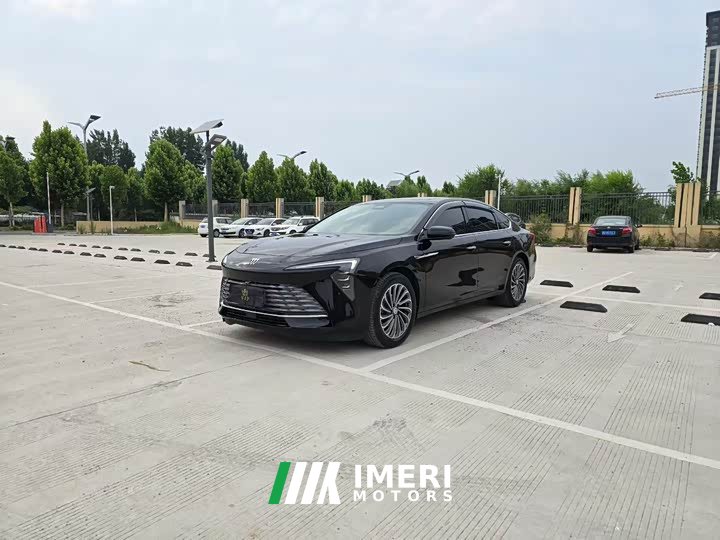 Buick LaCrosse 2023 28T Yuezun Edition - автомобиль из Китая