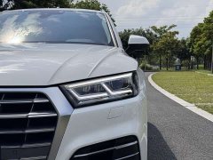 Audi Q5L 2020 40 TFSI enjoys fashionable style - фото 10