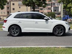 Audi Q5L 2020 40 TFSI enjoys fashionable style - фото 8
