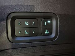 Denza D9 DM-i smart driving version 1020 four-wheel drive flagship - фото 12