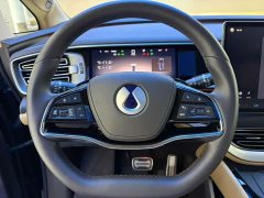 Denza D9 DM-i smart driving version 1020 four-wheel drive flagship - фото 7