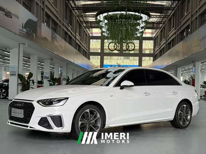Audi A4L 35 TFSI Fashionable and Dynamic - автомобиль из Китая