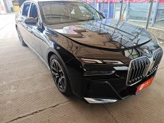 BMW 7 Series 2023 735Li M Sports Package - фото 2