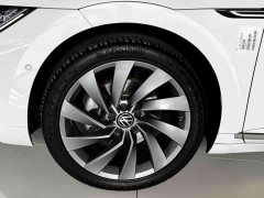 FAW-Volkswagen CC 380TSI eye-catching version - фото 4