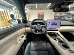 Zeekr 001 YOU version 100kWh four-wheel drive - фото 12