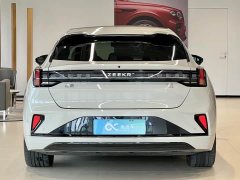 Zeekr 001 YOU version 100kWh four-wheel drive - фото 5