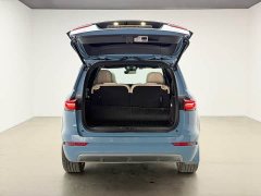 Li Auto ONE Extended-Range 6-Seater - фото 20