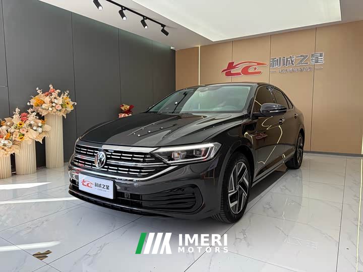 Volkswagen Sagitar 300TSI DSG Super Edition - автомобиль из Китая