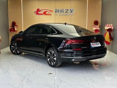 Volkswagen Passat 330TSI Elite Edition - фото 6