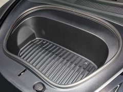 Tesla Model 3 2025 facelift rear-wheel drive version - фото 3