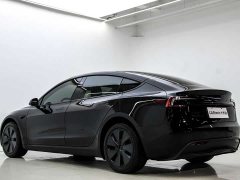 Tesla Model 3 2025 facelift rear-wheel drive version - фото 9