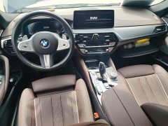 BMW 5 Series Facelift Three 530Li Exclusive M Sports Package - фото 5