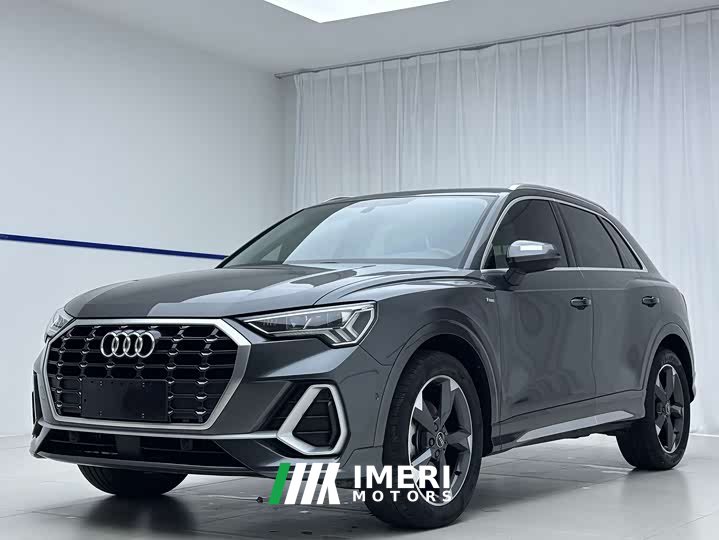 Audi Q3 35 TFSI Fashionable and Dynamic - автомобиль из Китая