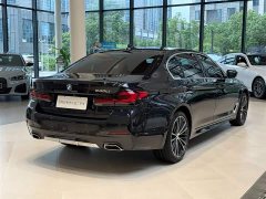 BMW 5 Series 530Li Leading M Sports Package - фото 14
