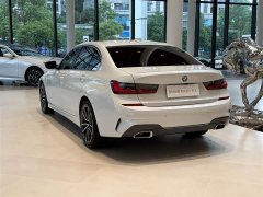 BMW 3 Series 325Li M Sports Package - фото 3