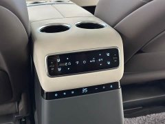 Li Auto Ideal MEGA Ultra - фото 18