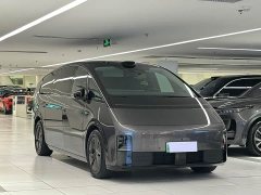 Li Auto Ideal MEGA Ultra - фото 3