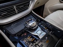 Denza D9 DM-i 980 four-wheel drive premium - фото 5
